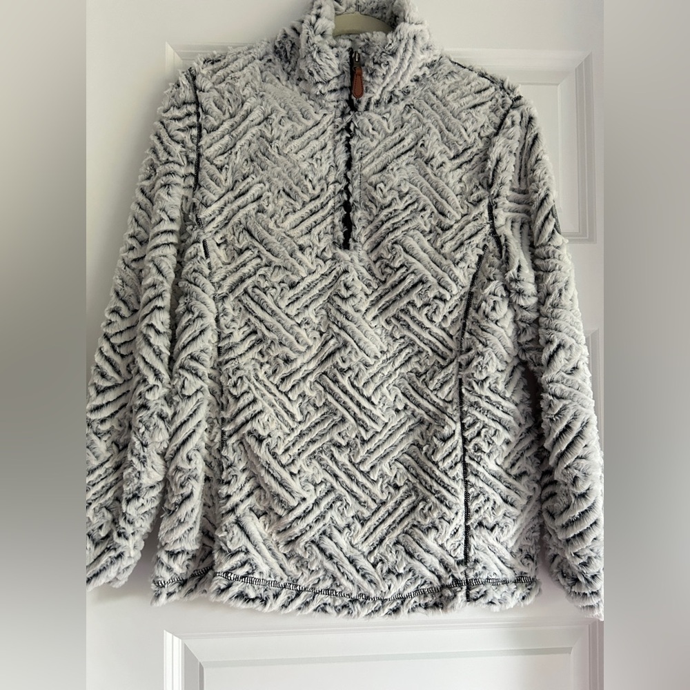 NWT Simply Southern Pullover SZ M